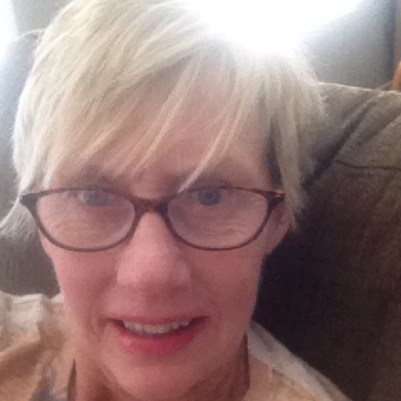 Profile Picture of Roxane Paone (@tprox61) on Poshmark