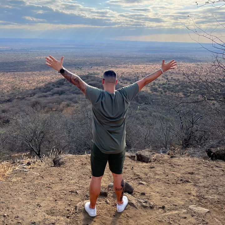 Profile Picture of Un8elievabl389 (@joeldevillez) on Tiktok