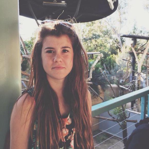 Profile Picture of Raine Starbuck (@rainestarbuck) on Poshmark