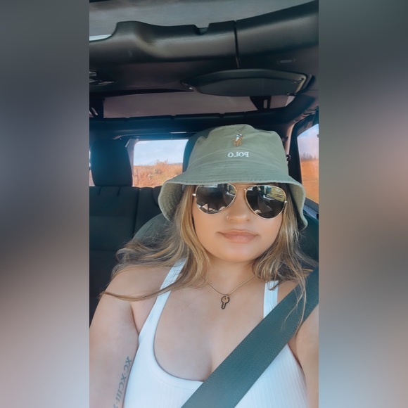 Profile Picture of Janet Soriano (@js1993) on Poshmark