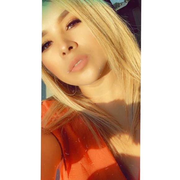 Profile Picture of Claudia Rodriguez (@claudiayvete) on Poshmark