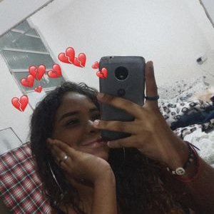 Profile Picture of Júlia Nelis (@julia_nelis) on Twitter