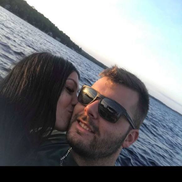 Profile Picture of Kathe Lussier (@xx_kathe) on Poshmark