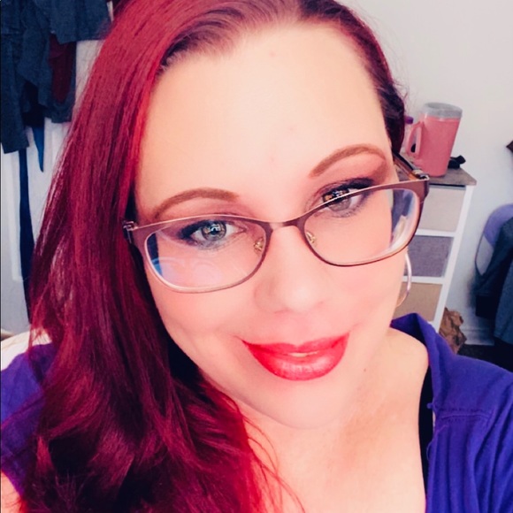 Profile Picture of Jaimie Kirkey (@jaimiekirkey) on Poshmark