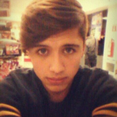 Profile Picture of Alex Huizar (@huizaarrizo) on Twitter