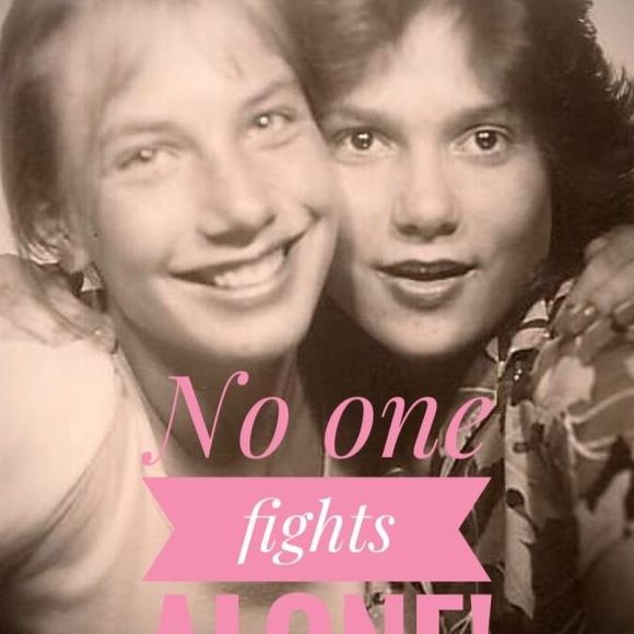 Profile Picture of Tracey Muniak (@tracemunz) on Poshmark