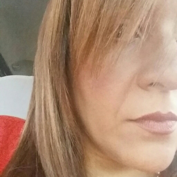 Lynnette Martinez - Poshmark Profile Picture of Lynnette Martinez (@mynaydyl) on Poshmark