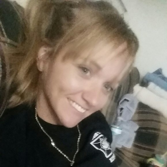 Brina Lapete - Poshmark Profile Picture of Brina Lapete (@sabyblue) on Poshmark