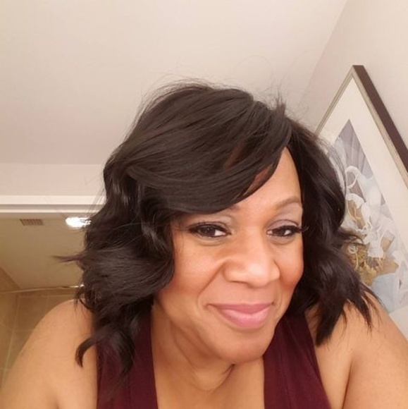 Profile Picture of Tracy Vassell (@theboyandme) on Poshmark