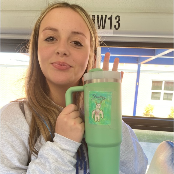 Profile Picture of Darcy Watts (@darcymae1021) on Poshmark