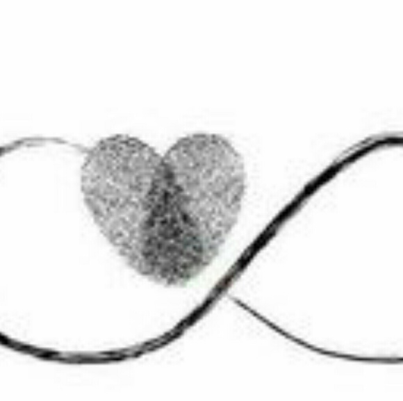 Profile Picture of Melvin Ilano (@melandreign2017) on Poshmark