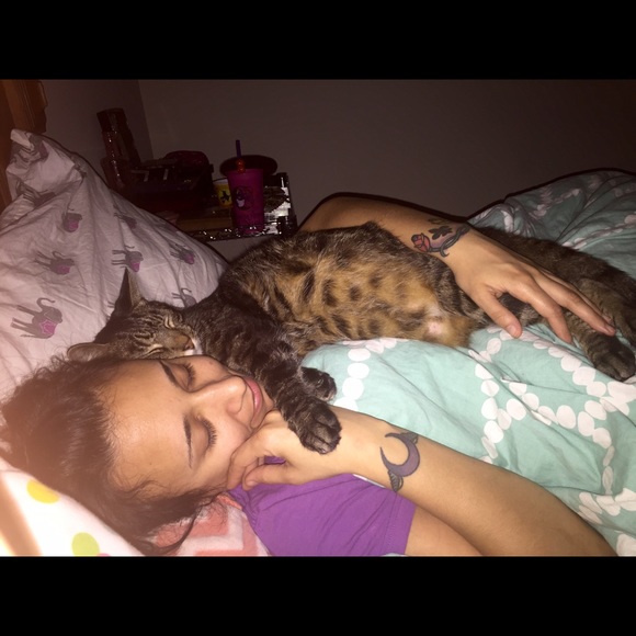 Cole Hernandez - Poshmark Profile Picture of Cole Hernandez (@cole1383) on Poshmark