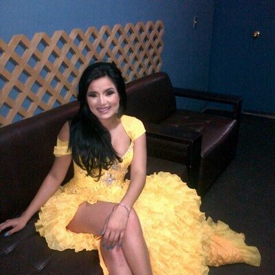 Profile Picture of Alejandra Palomo (@alepalomosv) on Twitter