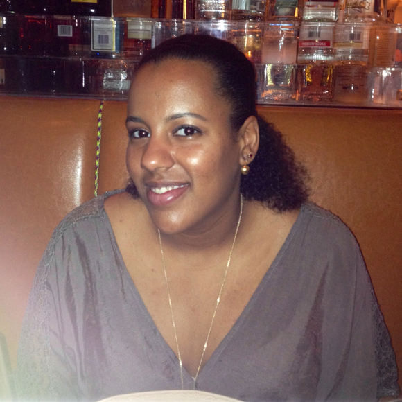 Profile Picture of Leanda Cabral (@lleahcabral) on Poshmark