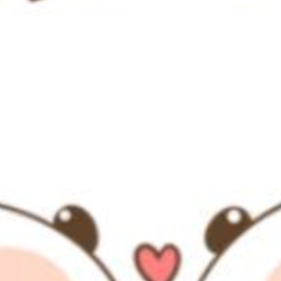 Profile Picture of Emily James (@chippyyyyy) on Poshmark