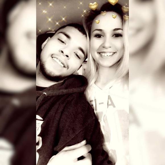 Profile Picture of Dustee Place (@dusteeplace) on Poshmark