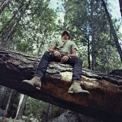Profile Picture of 𝕮𝖆𝖒𝖎𝖑𝖔 𝕬𝖓𝖉𝖗𝖊𝖘 𝕰.★🎃 (@AndrewKey69) on Twitter