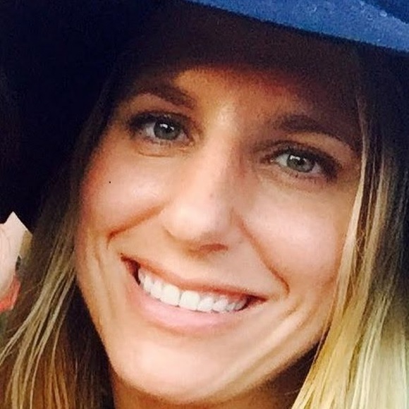 Profile Picture of Afton Scudder (@aftonscudder) on Poshmark