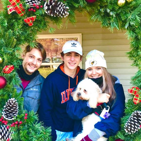 Profile Picture of Debbie Alexander (@deborah318) on Poshmark