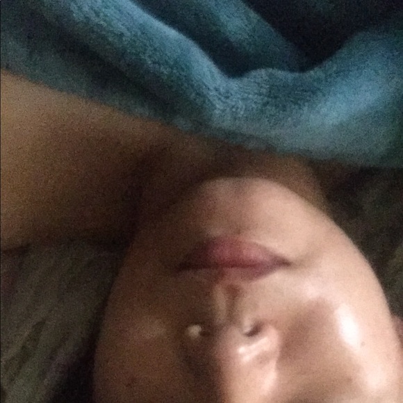 Profile Picture of Phally Nuon (@swt_pp) on Poshmark