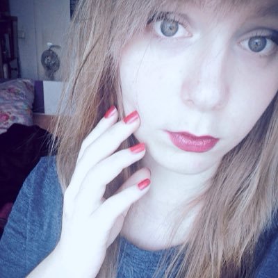 Profile Picture of Florence King (@florenceking14) on Twitter