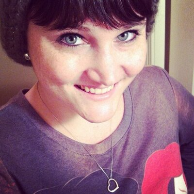 Profile Picture of Ellen Funk (@ellebelle2789) on Twitter