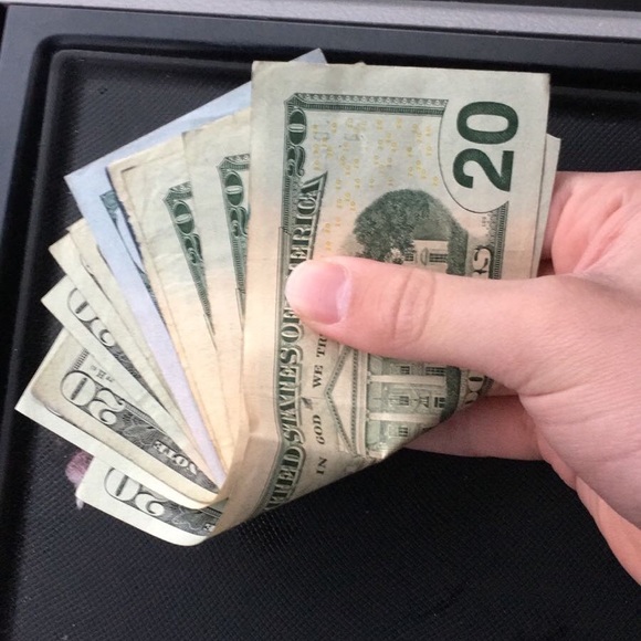 Profile Picture of Itch Rabinowitsch (@itchboss) on Poshmark