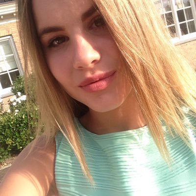 Profile Picture of Julia Henrich (@juliaschoicee) on Twitter