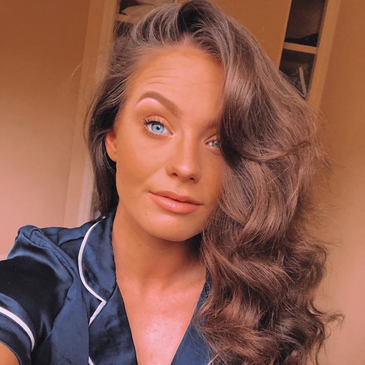Profile Picture of Hilary Boyce (@@hilaryboyce) on Tiktok