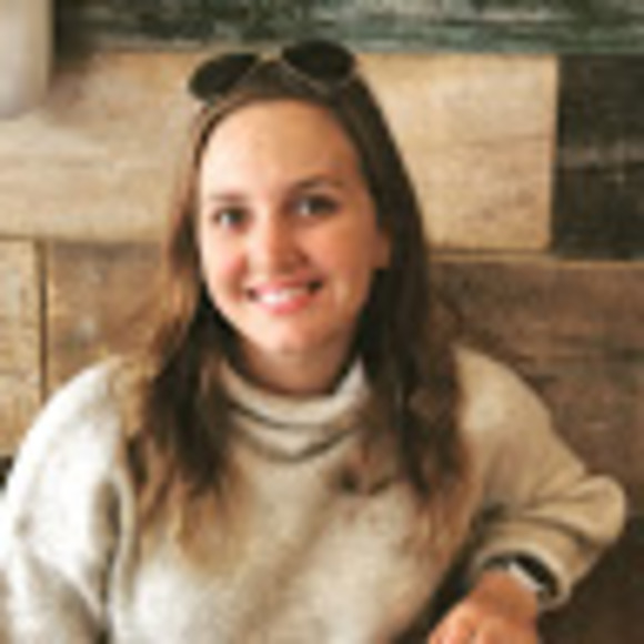 Profile Picture of Claire Haliburton (@cdhaliburton) on Poshmark