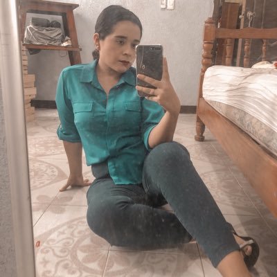 Profile Picture of Lili (@Lilianaguzman95) on Twitter