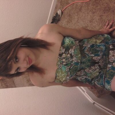 Profile Picture of Crystal Zepeda (@thequeen0405199) on Twitter