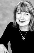 Profile Picture of Stephanie Dowrickon Wikipedia