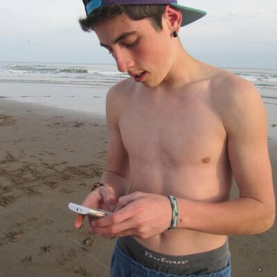 Fer Arrizubieta - Twitter Profile Picture of Fer Arrizubieta (@FerminClaudioA) on Twitter