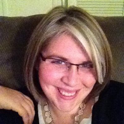 Profile Picture of Suzanne Dupuis (@zannewyatt3) on Twitter