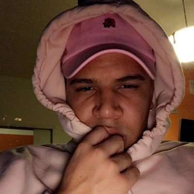 Profile Picture of King Wolfie (@AndyEdmunds4) on Twitter