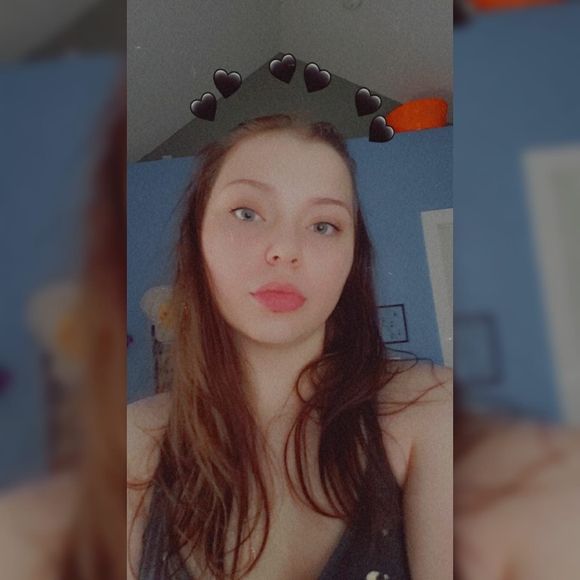 Profile Picture of Mickey Pudelko (@sharkkitten) on Poshmark