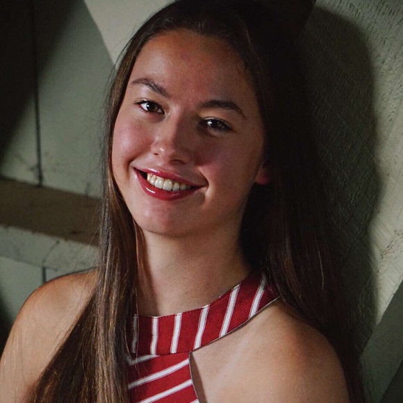 Profile Picture of Kyla Hayakawa (@kylahayakawa) on Poshmark