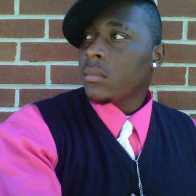 Profile Picture of Steve Ellsworth Jr (@Dwayne2realElls) on Twitter