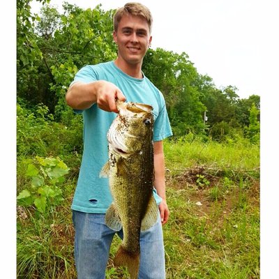 Profile Picture of Jacob Olinger (@jacobo0594) on Twitter