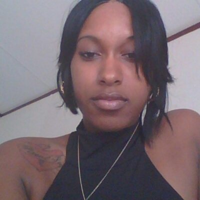 Profile Picture of Vanessa McDaniel (@Humblebee_Sting) on Twitter