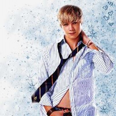 Profile Picture of James Jonathan Moy (@JamesJonathanMo) on Twitter