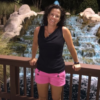 Profile Picture of Kerry Schroeder (@kravkerry) on Twitter