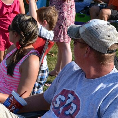 Profile Picture of Abby Calvert (@lilmum3) on Twitter