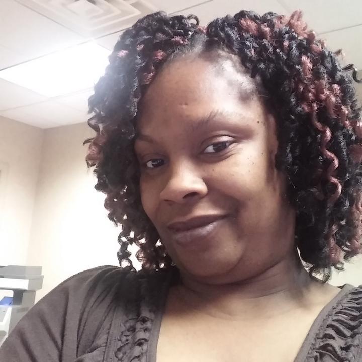 Profile Picture of Lisa Matthews (@lisanicolematthews) on Tiktok