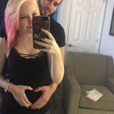 Profile Picture of Courtney Crumley (@5foot1andproud) on Twitter