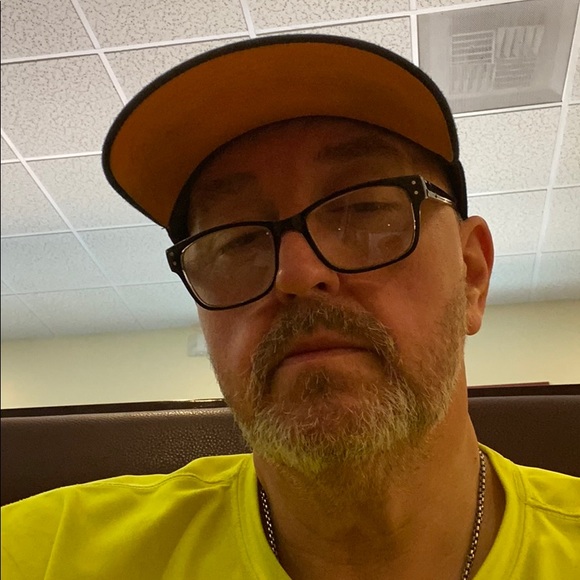 Profile Picture of Michael Rozell (@kathedlok) on Poshmark