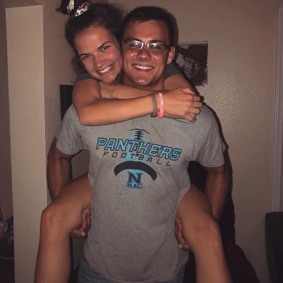 Profile Picture of Caleb Putman (@calebputman27) on Poshmark