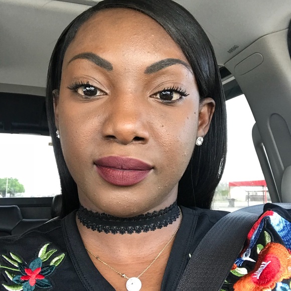 Profile Picture of Nukikia Haslip (@nukkia) on Poshmark