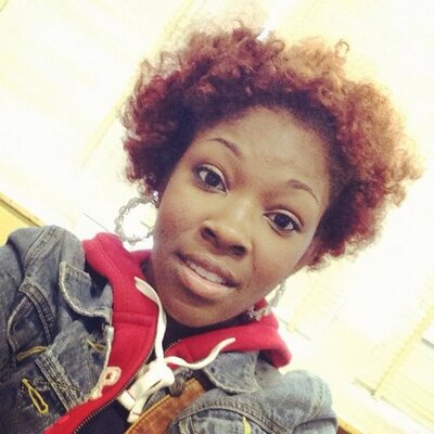 Profile Picture of *PinkLights* ! :) (@audrey_preti_) on Twitter